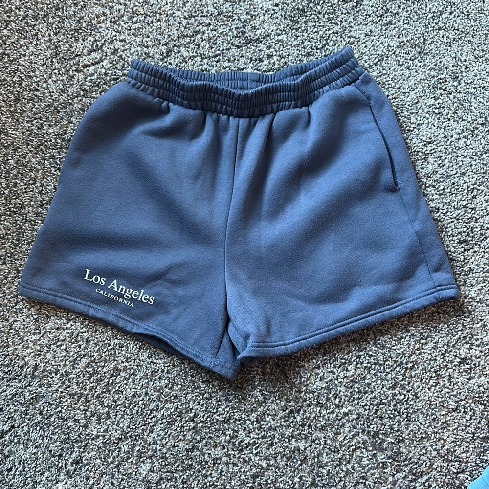 Grey sweatshorts